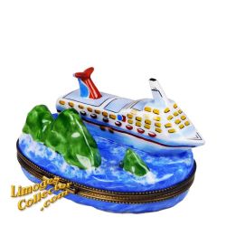 Luxury Yacht Cruise Ship at Port Limoges Box