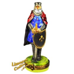 Chivalrous Knight in Full Armor Limoges Box (Retired)