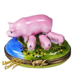 Mama Pig Feeding Piglets Limoges Box (Beauchamp)