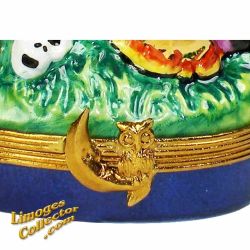 Halloween Witch in Graveyard Limoges box (Beauchamp)