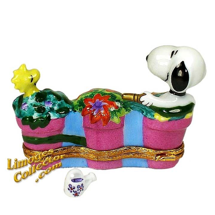 Snoopy & Woodstock Gardening Limoges Box by Artoria