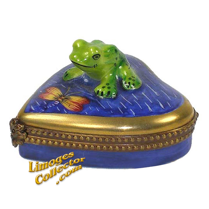 Frog on Heart Limoges box by Rochard | LimogesCollector.com