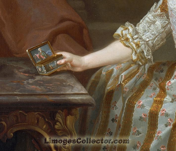 Maria Louisa of Parma holding a tabatiere Limoges box